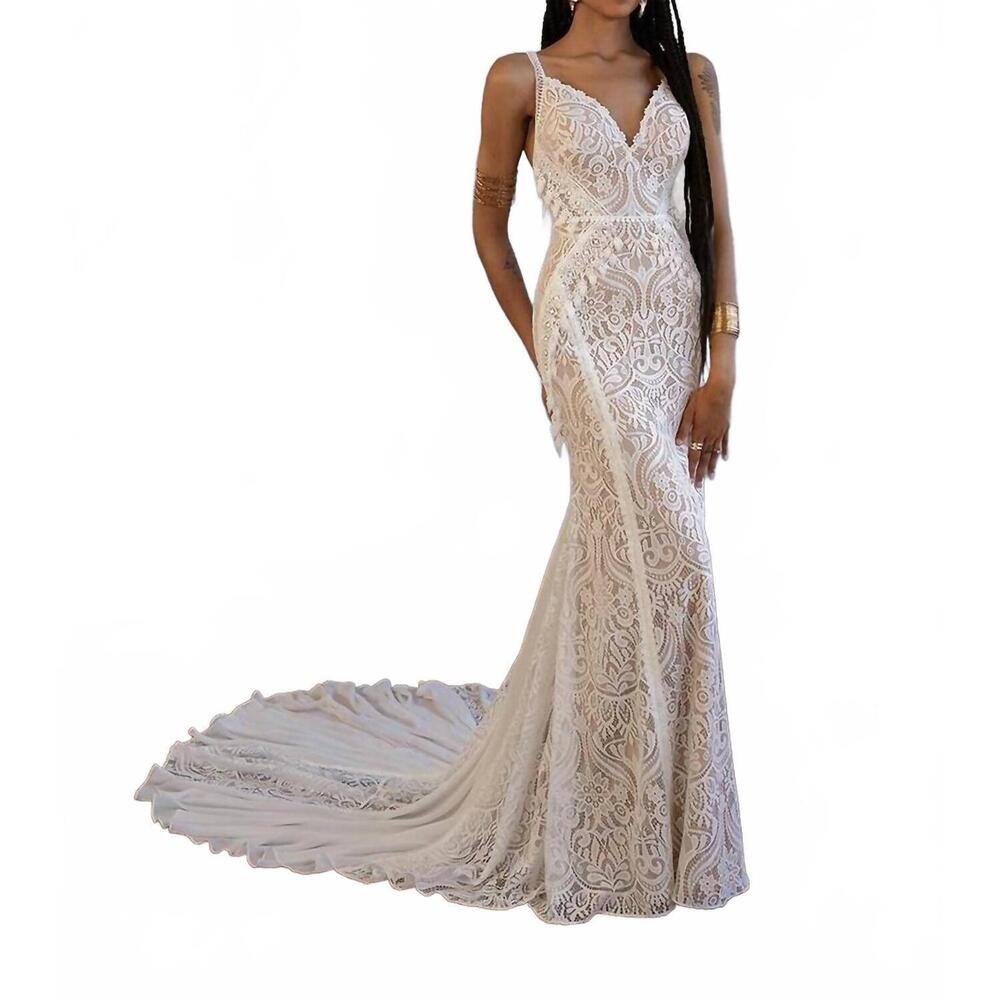 NEW ALL WHO WANDER jonni gown in shades of ivory